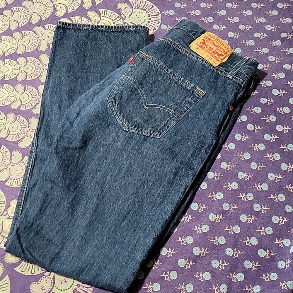501 Levis - Picture 1 of 6
